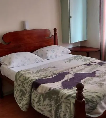 Residencial Monaco 2* Φουνκάλ